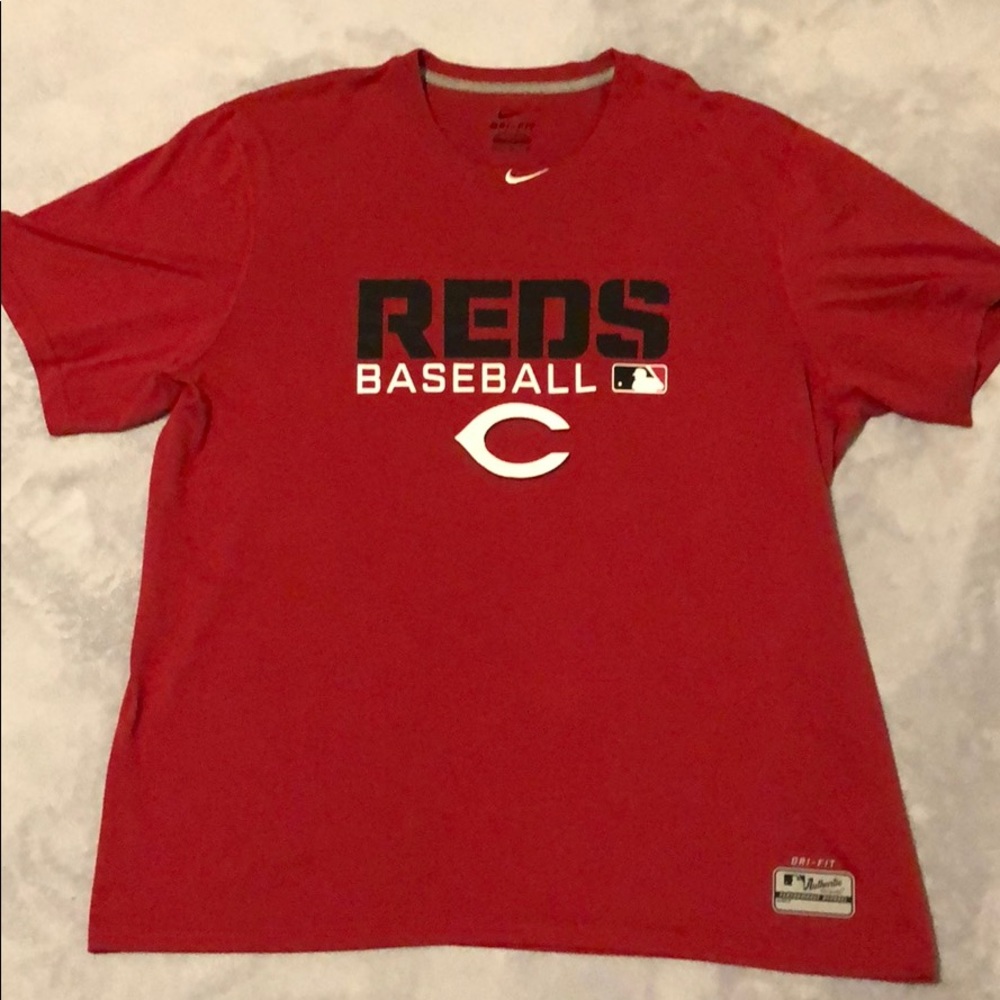 NWOT - Cincinnati Reds Nike Dri-Fit
